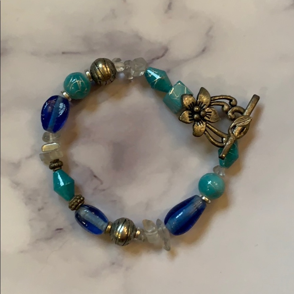 Beautiful dainty handmade bracelet✨✨